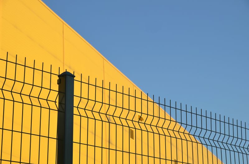 Aluminum Fence Construction in Des Moines, IA